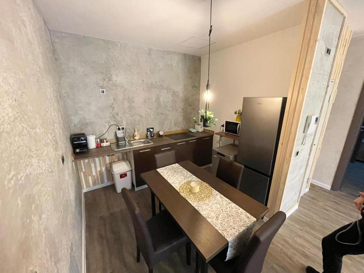 Mat Rent Poiana Brasovアパートメント エクステリア 写真